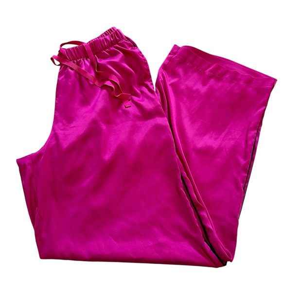 LIKE NEW - Victoria’s Secret Satin Pajama Set - Size Small, Magenta - Picture 4 of 5